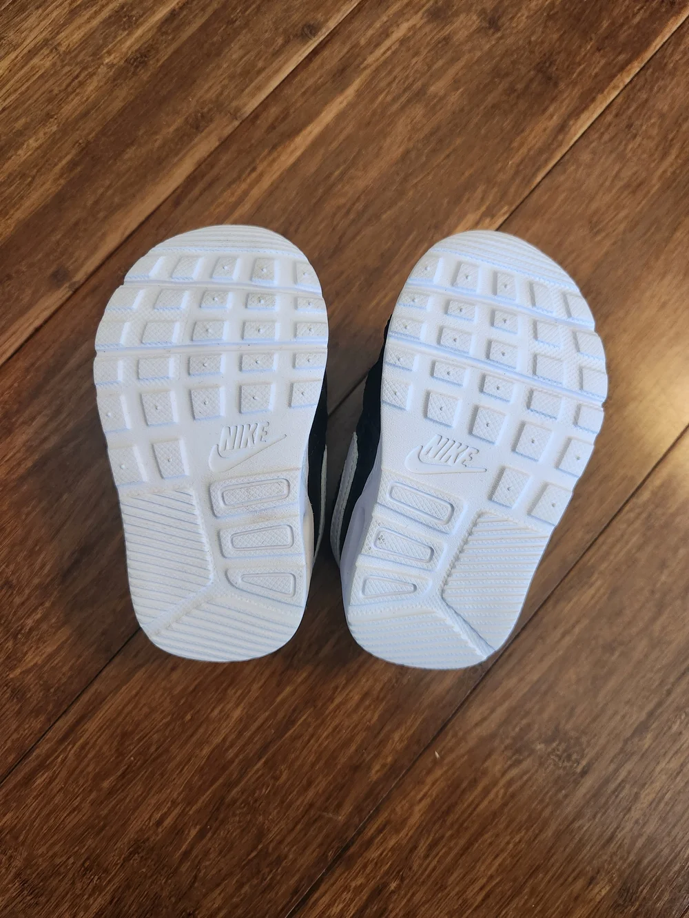 Nike classic kids
